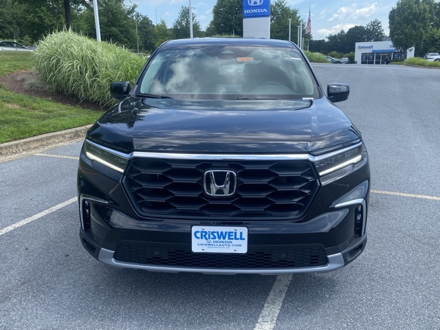 new 2025 Honda Pilot car, priced at $47,050
