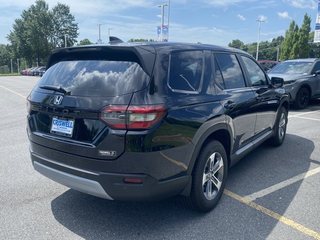 new 2025 Honda Pilot car, priced at $47,050