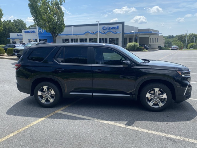 new 2025 Honda Pilot car, priced at $47,050