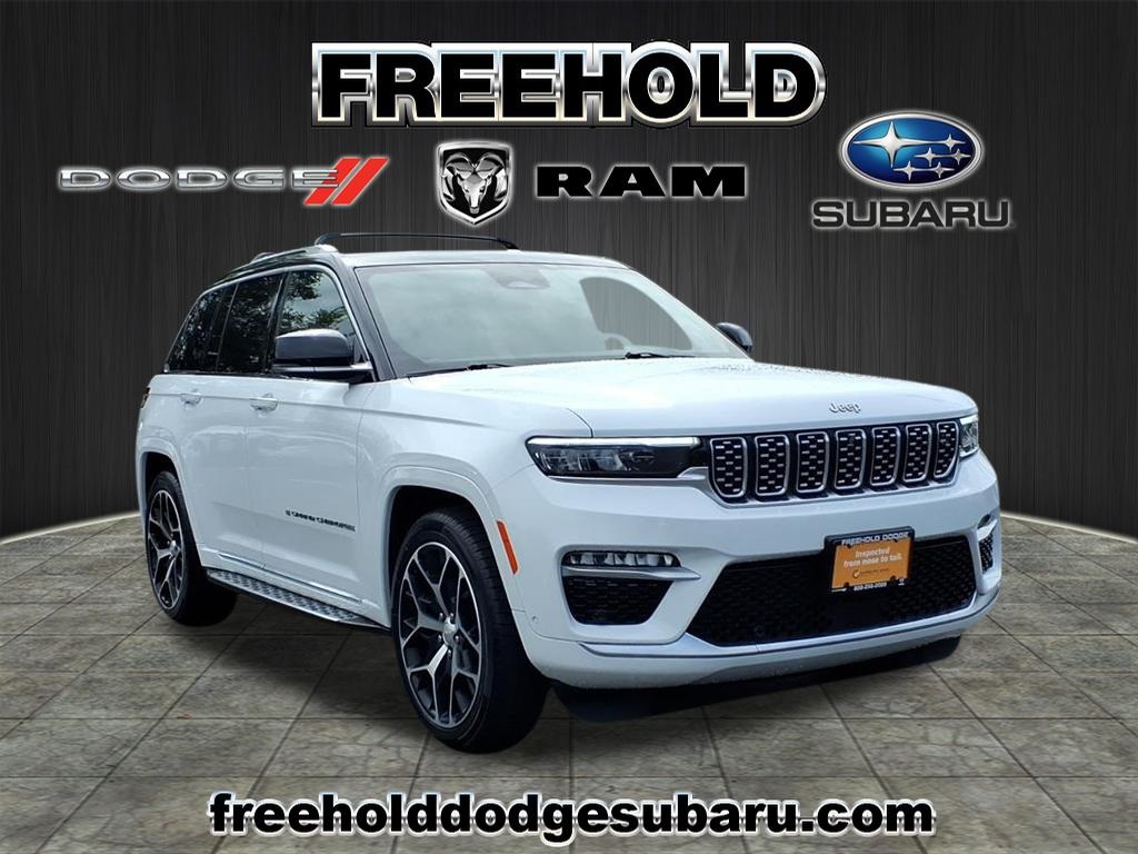 used 2023 Jeep Grand Cherokee car, priced at $39,900