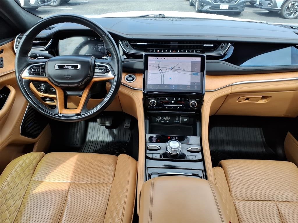 used 2023 Jeep Grand Cherokee car, priced at $39,900