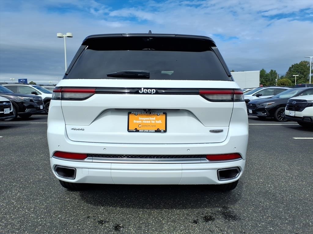 used 2023 Jeep Grand Cherokee car, priced at $39,900
