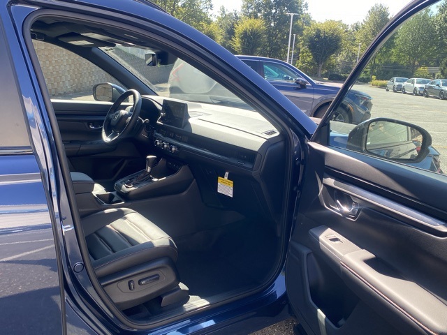 new 2026 Honda CR-V Hybrid car, priced at $39,591