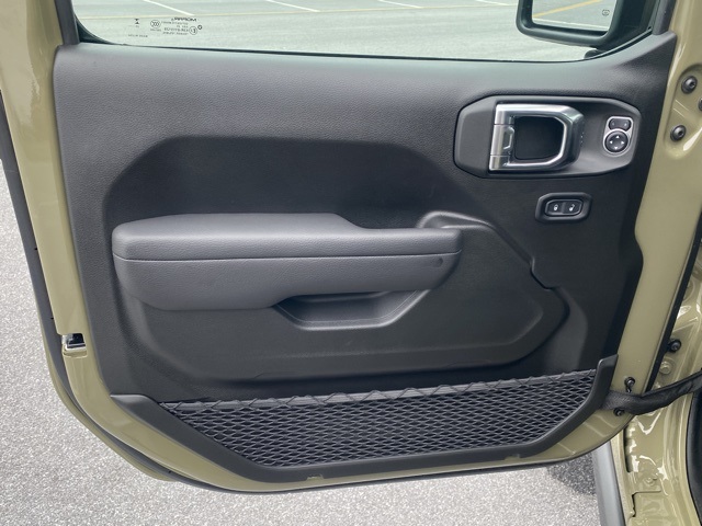 new 2025 Jeep Wrangler car, priced at $43,598