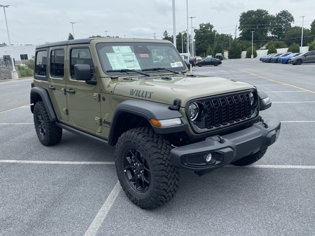new 2025 Jeep Wrangler car, priced at $43,598