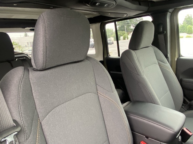 new 2025 Jeep Wrangler car, priced at $43,598