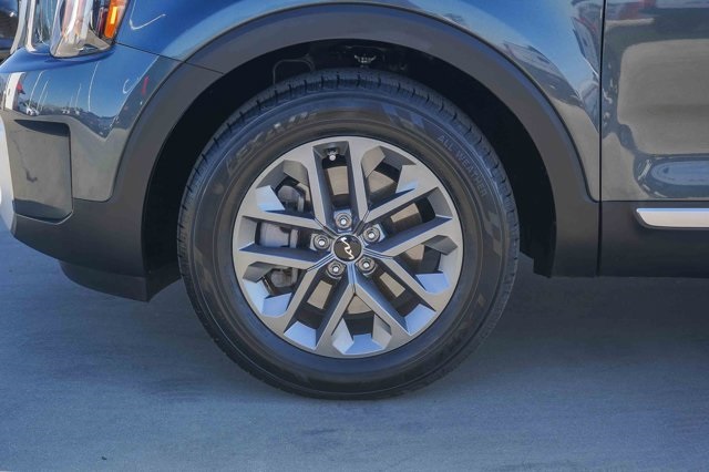 used 2024 Kia Telluride car, priced at $31,992
