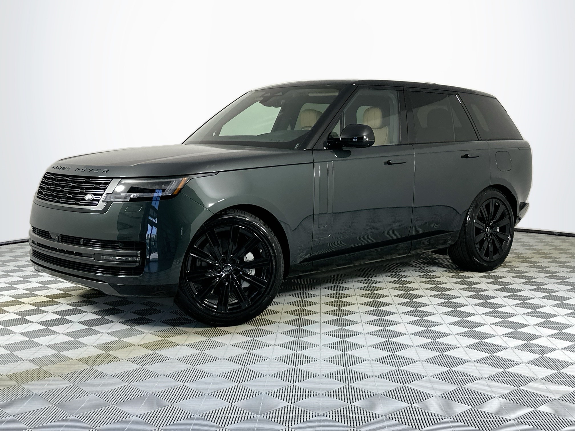 new 2025 Land Rover Range Rover Plug-In Hybrid car, priced at $135,635