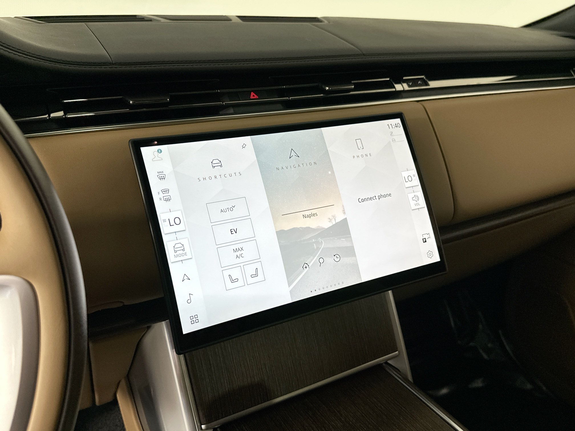 new 2025 Land Rover Range Rover Plug-In Hybrid car, priced at $135,635