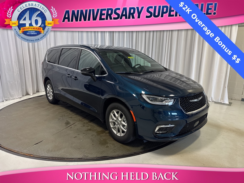 new 2025 Chrysler Pacifica car, priced at $37,499