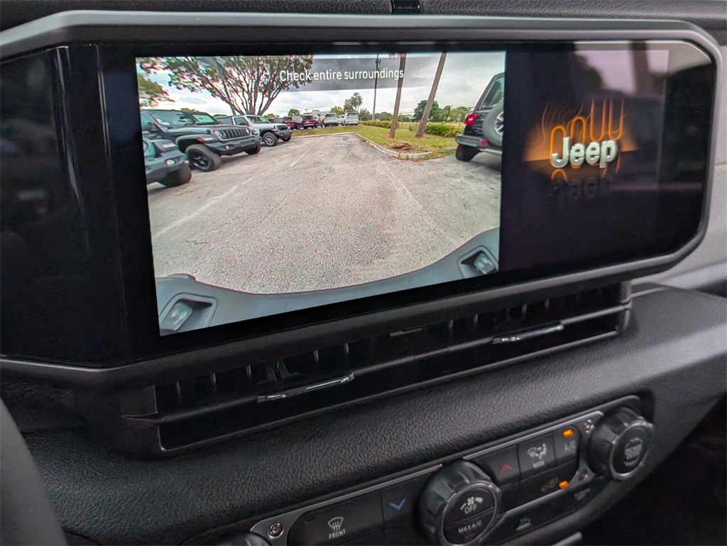 new 2025 Jeep Gladiator car, priced at $37,735