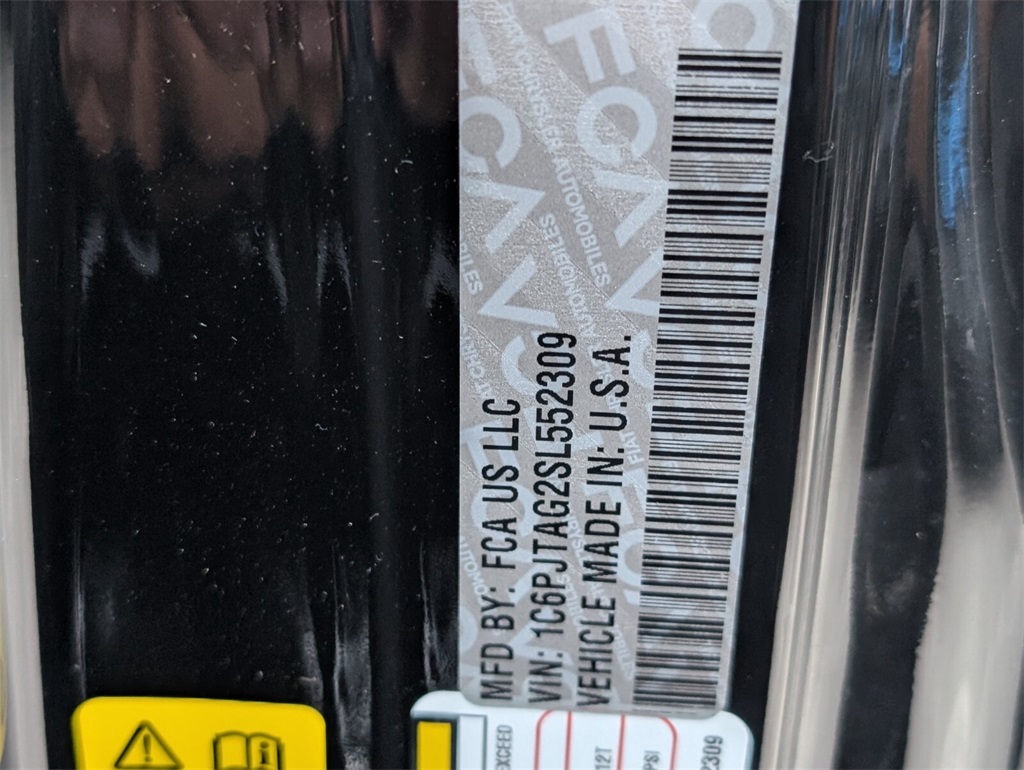 new 2025 Jeep Gladiator car, priced at $37,735