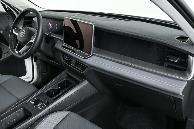 new 2025 Volkswagen Tiguan car, priced at $35,879