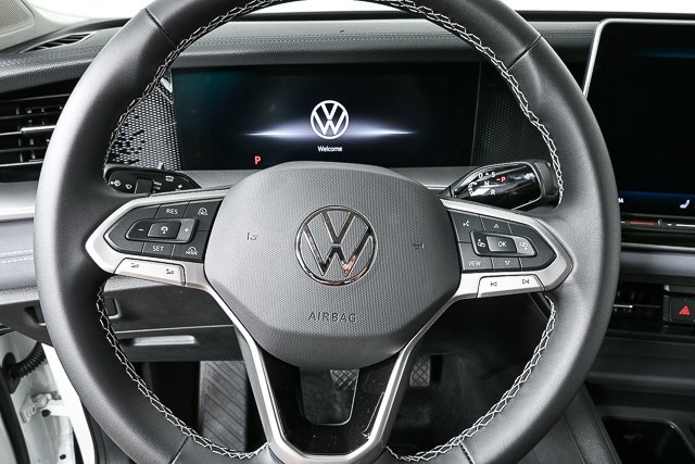new 2025 Volkswagen Tiguan car, priced at $35,879