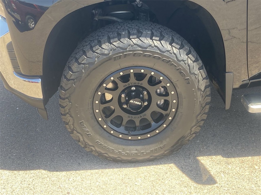 used 2019 Chevrolet Silverado 1500 car, priced at $32,491