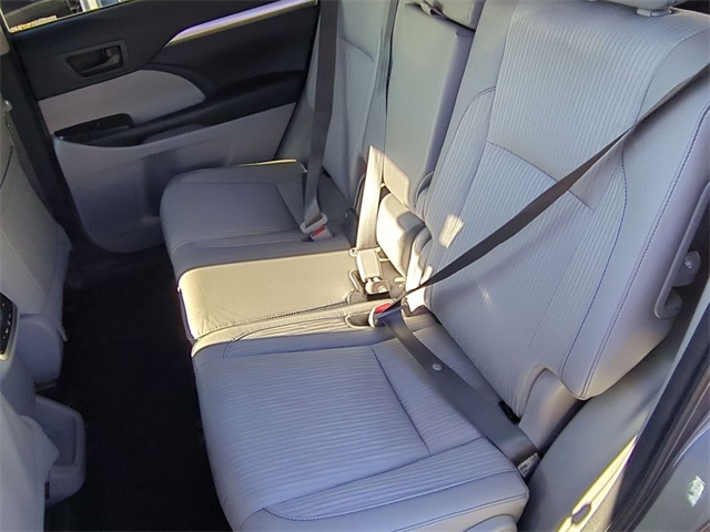 used 2018 Toyota Highlander car, priced at $24,911