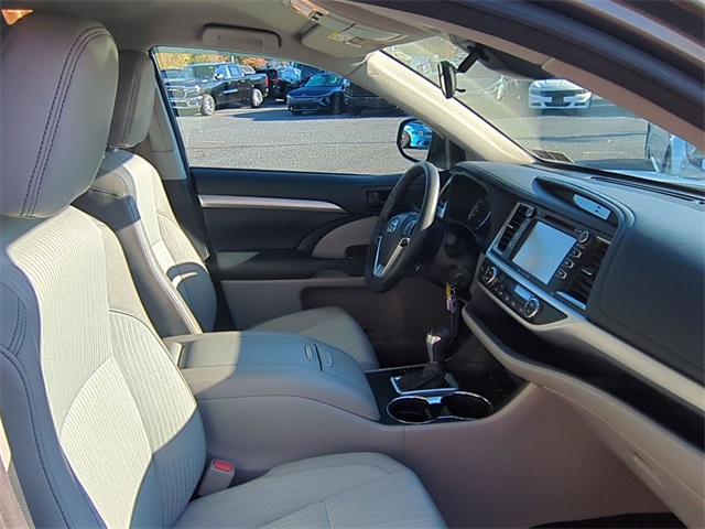 used 2018 Toyota Highlander car, priced at $24,911
