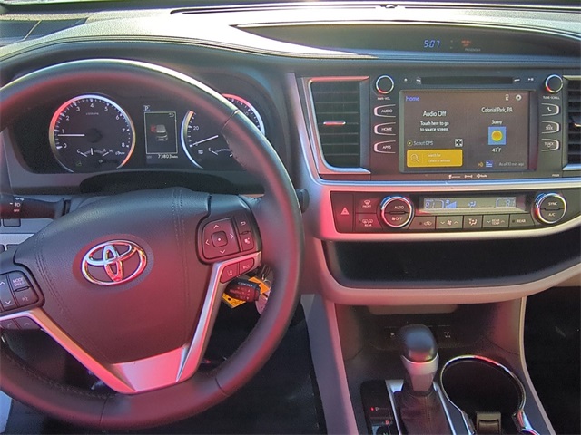 used 2018 Toyota Highlander car, priced at $24,911