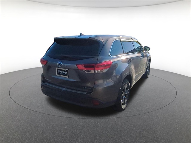 used 2018 Toyota Highlander car, priced at $24,911