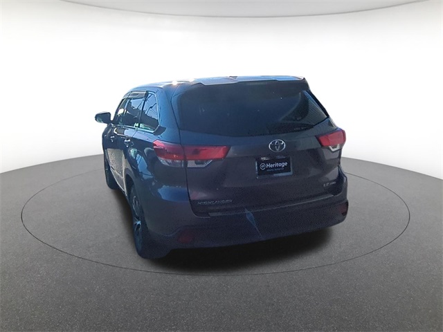 used 2018 Toyota Highlander car, priced at $24,911