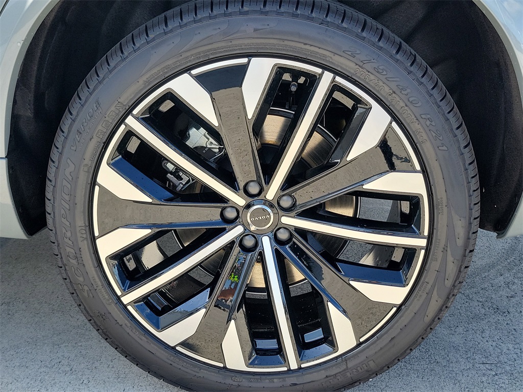 new 2026 Volvo XC90 car, priced at $69,345