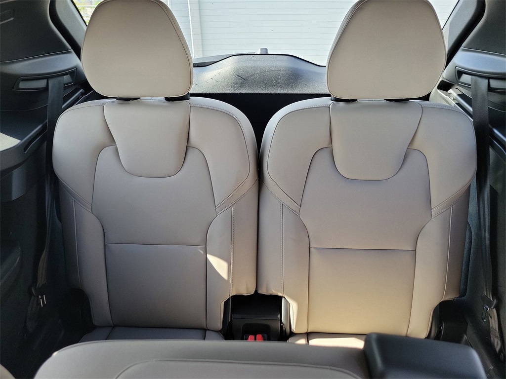 new 2026 Volvo XC90 car, priced at $69,345