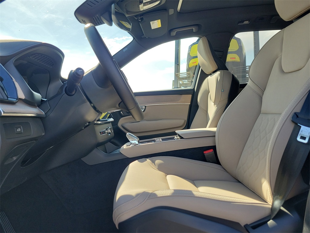 new 2026 Volvo XC90 car, priced at $69,345