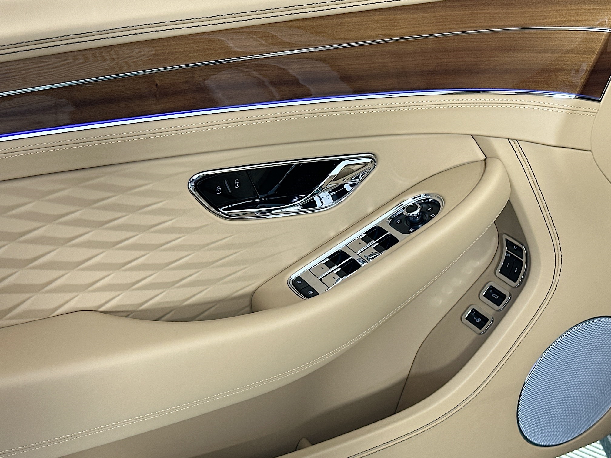 new 2026 Bentley Continental GTC car