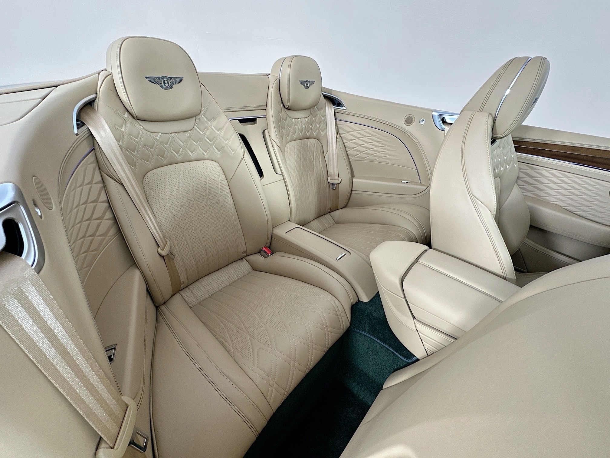 new 2026 Bentley Continental GTC car