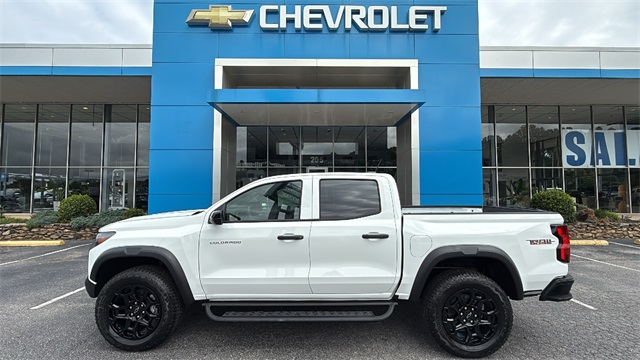 new 2026 Chevrolet Colorado car, priced at $45,980