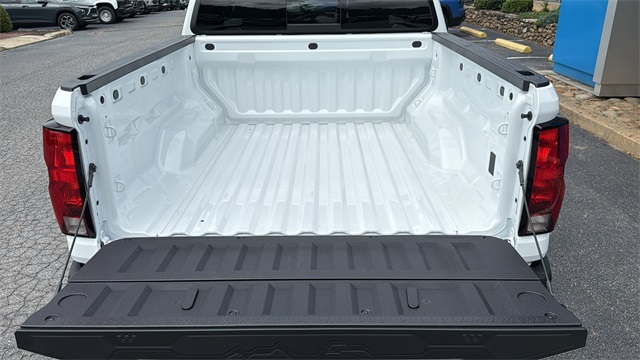 new 2026 Chevrolet Colorado car, priced at $45,980