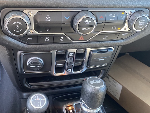 new 2025 Jeep Wrangler car, priced at $36,394