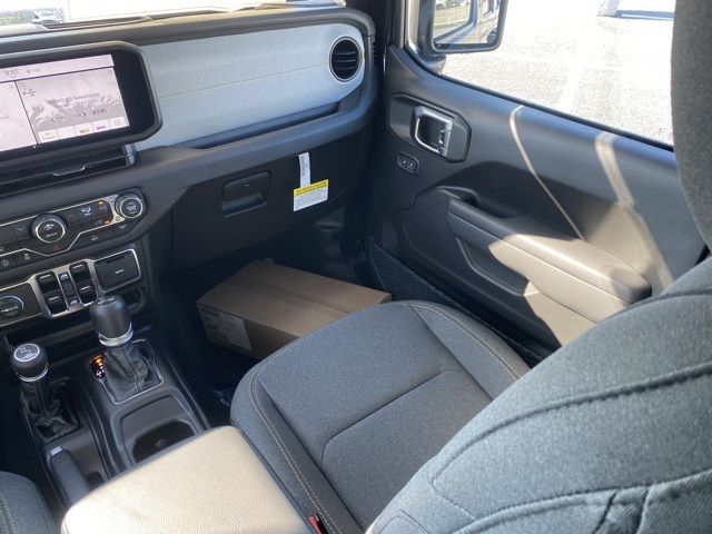 new 2025 Jeep Wrangler car, priced at $36,394