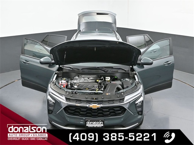 new 2025 Chevrolet Trax car, priced at $24,095