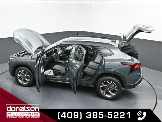 new 2025 Chevrolet Trax car, priced at $24,095