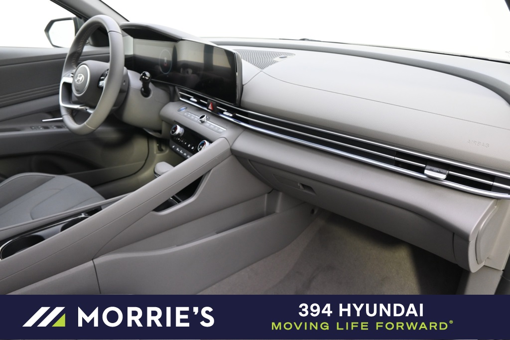 new 2025 Hyundai Elantra car, priced at $25,556
