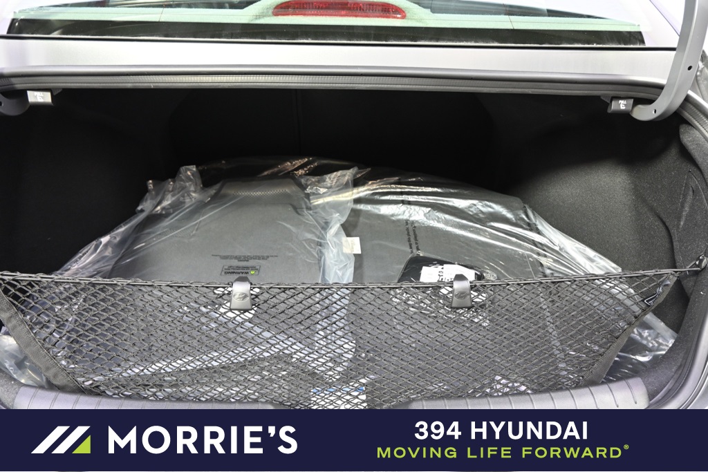 new 2025 Hyundai Elantra car, priced at $25,556