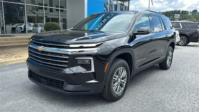 new 2026 Chevrolet Traverse car, priced at $43,695