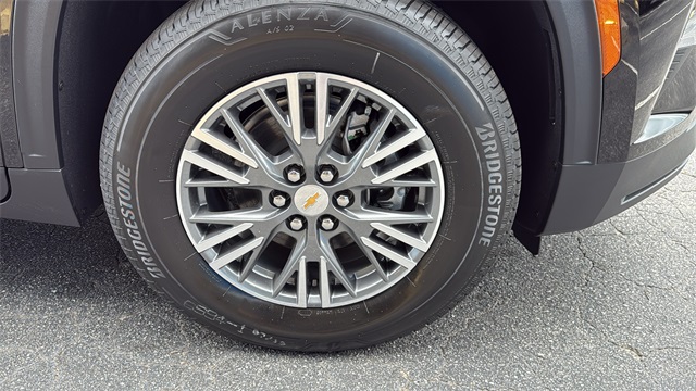 new 2026 Chevrolet Traverse car, priced at $43,695