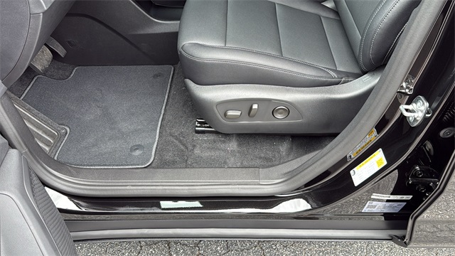 new 2026 Chevrolet Traverse car, priced at $43,695