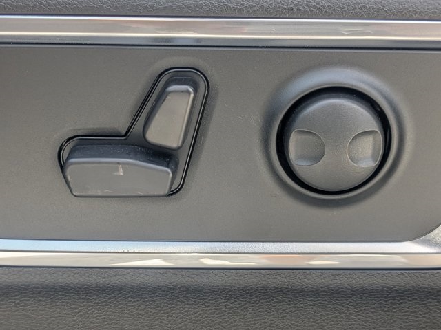 new 2025 Ram 1500 car, priced at $60,015
