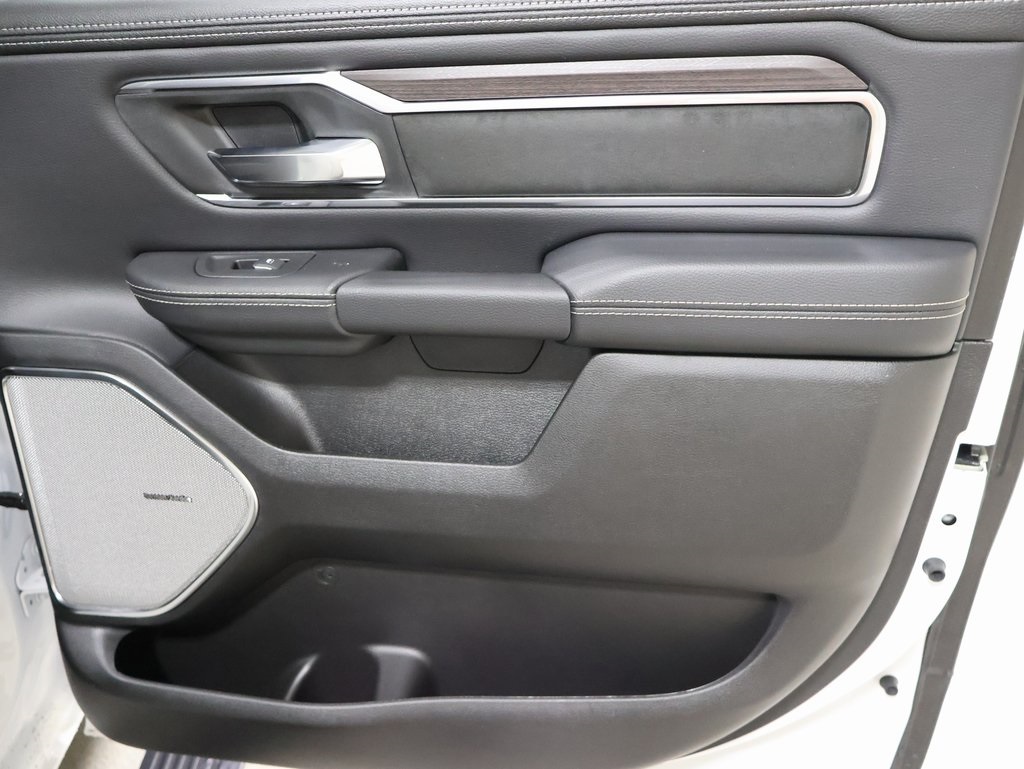 new 2025 Ram 1500 car, priced at $61,704