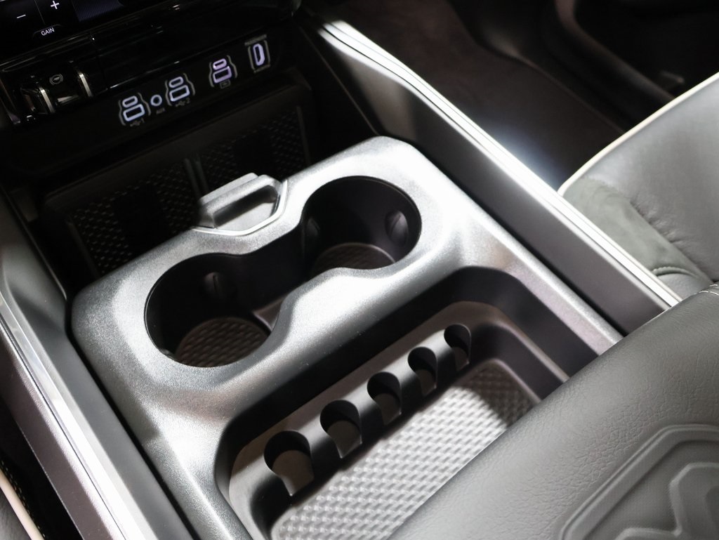new 2025 Ram 1500 car, priced at $61,704