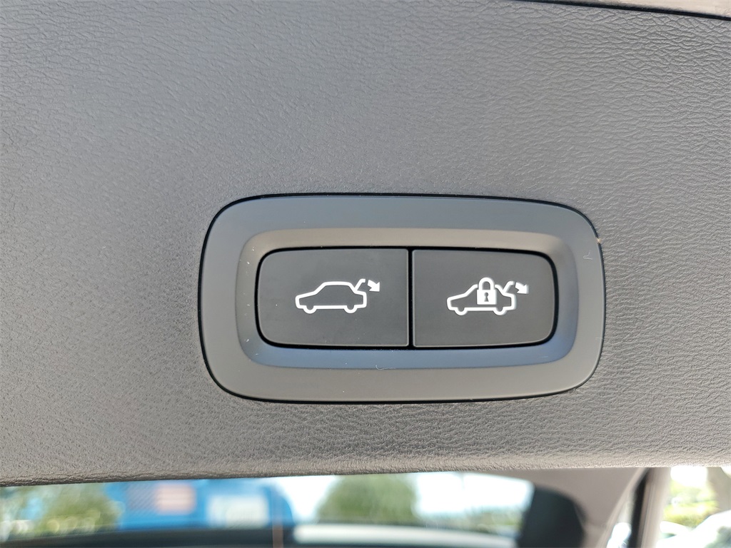 used 2025 Volvo XC40 car, priced at $29,995