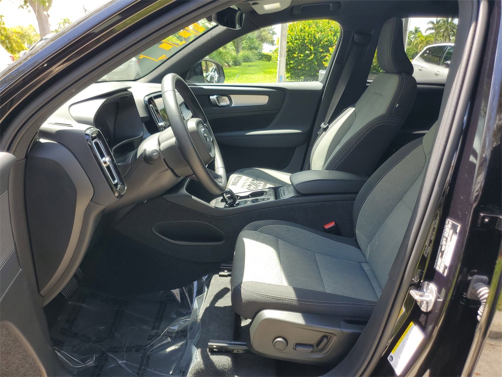 used 2025 Volvo XC40 car, priced at $29,995