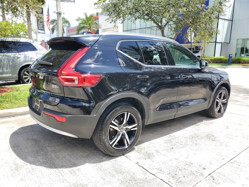 used 2025 Volvo XC40 car, priced at $29,995