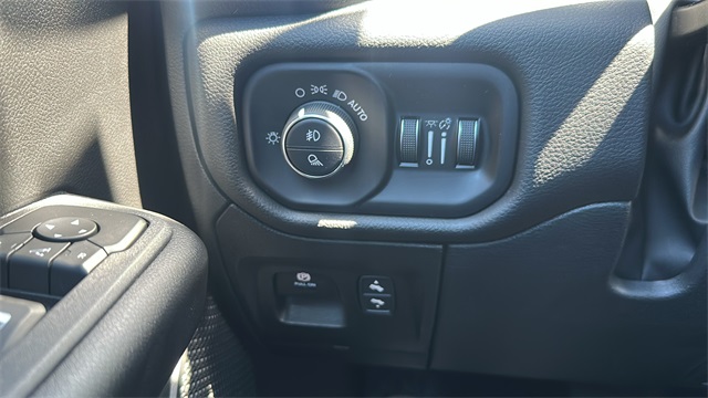 new 2026 Ram 1500 car, priced at $61,090