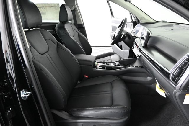 new 2025 Kia Sorento Hybrid car, priced at $39,082