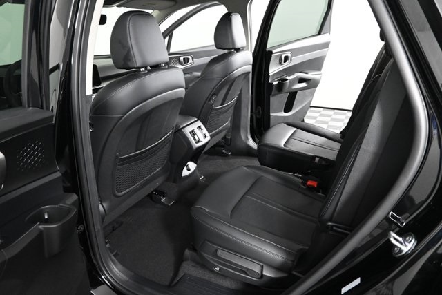 new 2025 Kia Sorento Hybrid car, priced at $39,082
