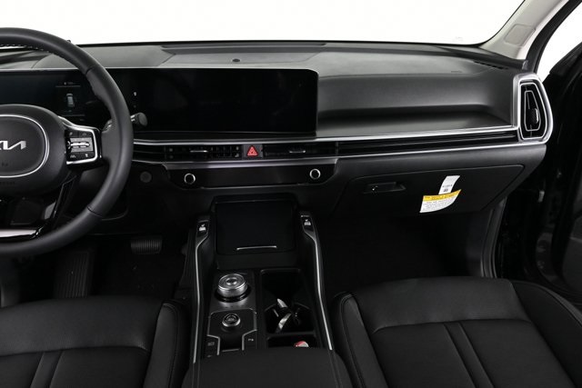 new 2025 Kia Sorento Hybrid car, priced at $39,082